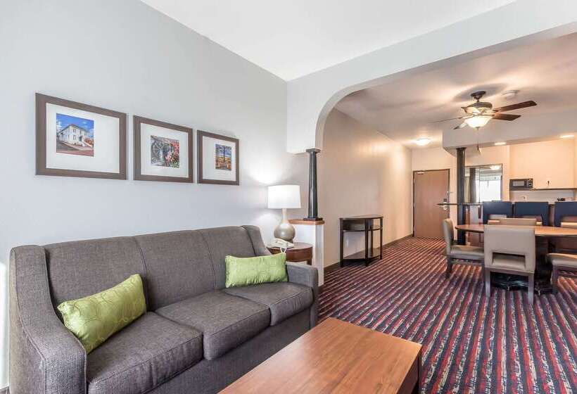 בית מלון כפרי Comfort Suites St Charlesst Louis