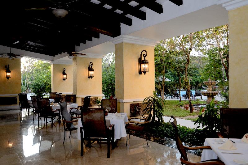 호텔 Courtyard By Marriott Cancun Airport