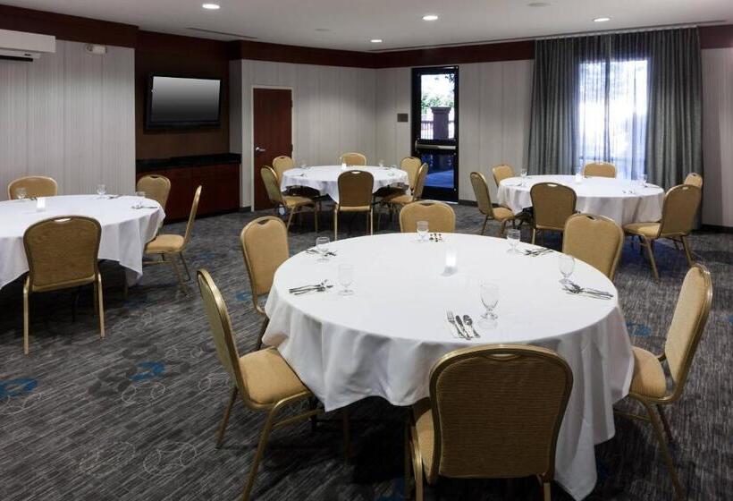 فندق Courtyard By Marriott Santa Clarita Valencia