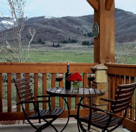 هتل Crestview Condominiums By All Seasons Resort Lodging