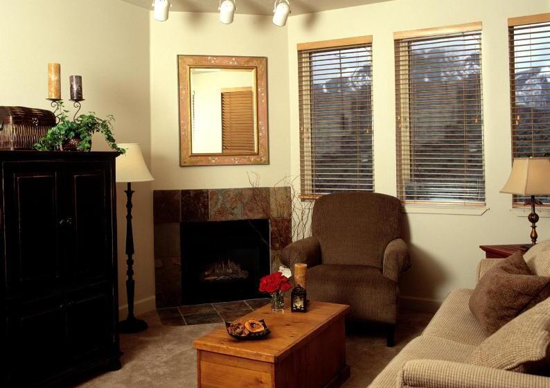 هتل Crestview Condominiums By All Seasons Resort Lodging