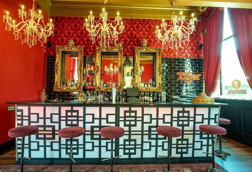 فندق D Urville Blenheim