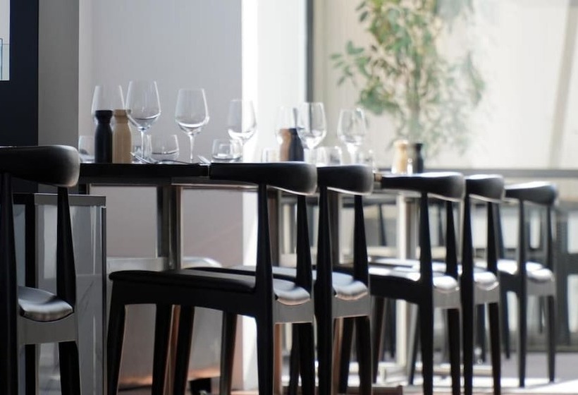 فندق D Urville Blenheim