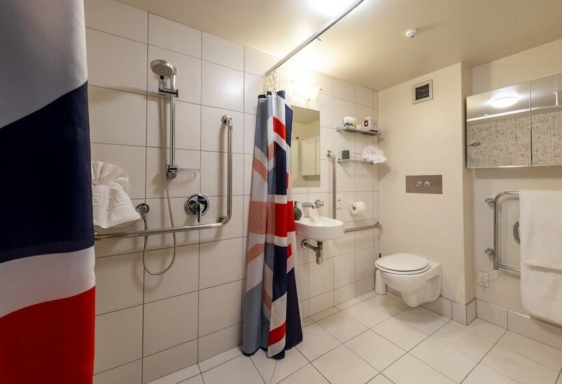 فندق D Urville Blenheim