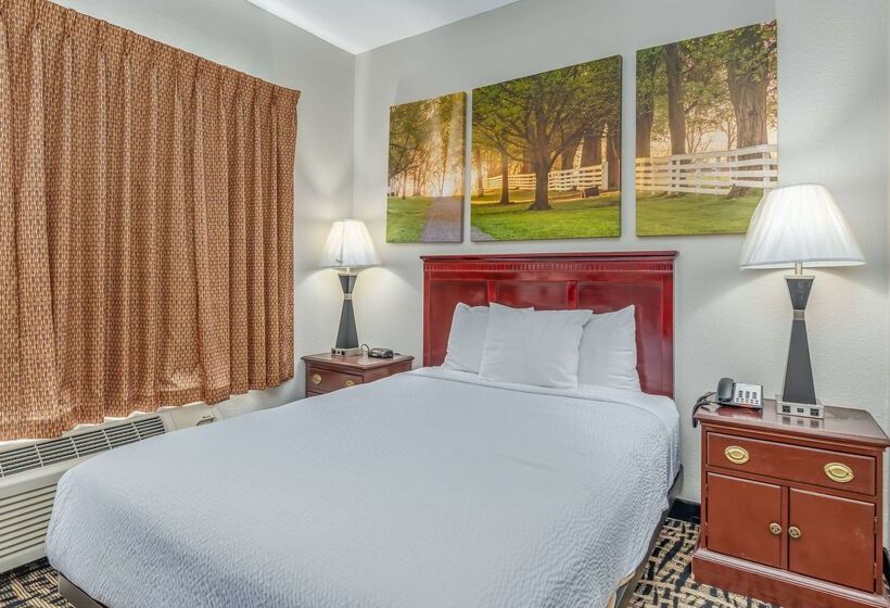 Отель Days Inn By Wyndham Coliseum Montgomery Al