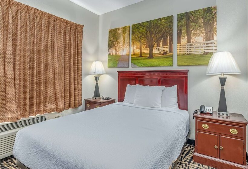 Отель Days Inn By Wyndham Coliseum Montgomery Al