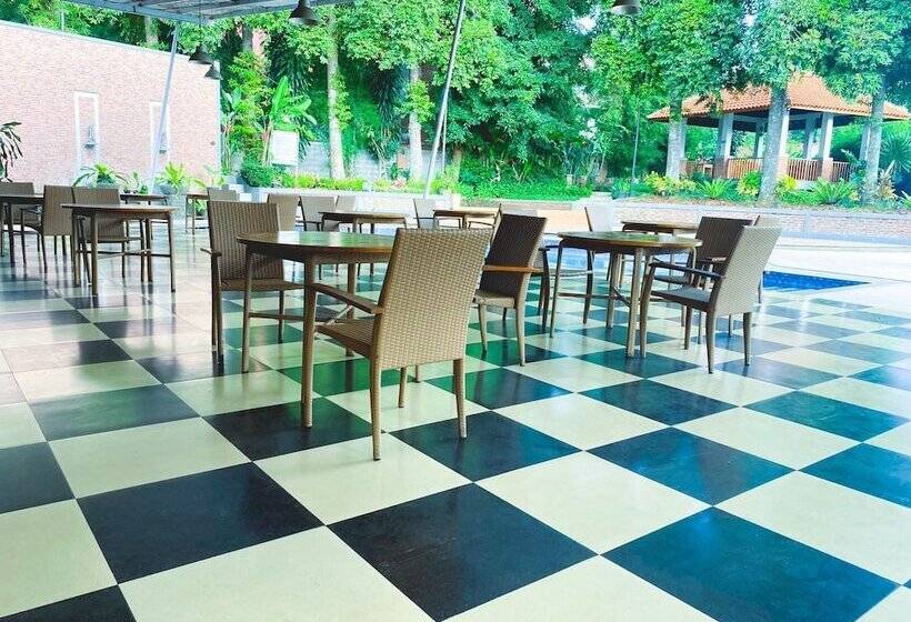 فندق De Ningrat Topas Galeria