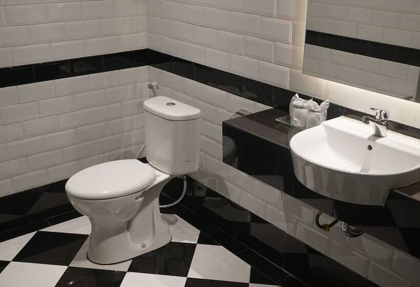 فندق De Ningrat Topas Galeria