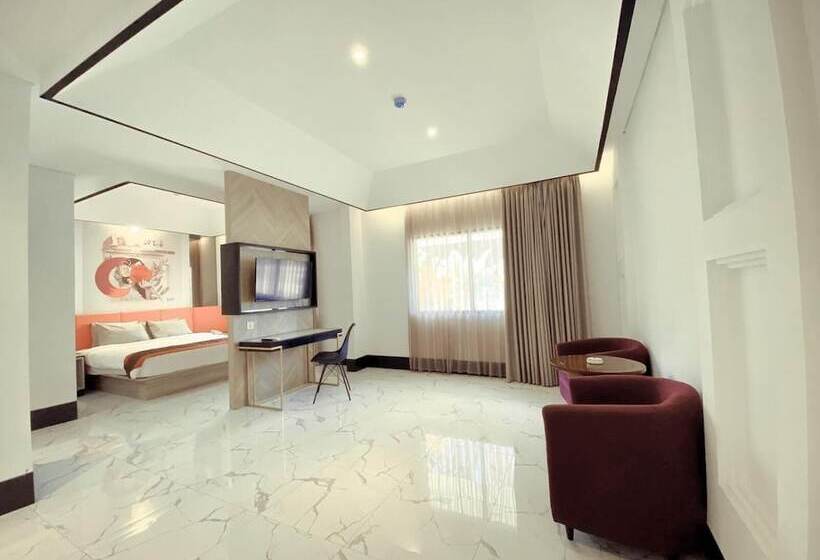 فندق De Ningrat Topas Galeria