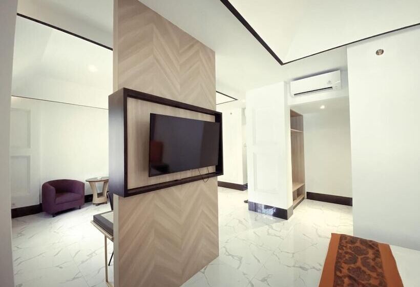 فندق De Ningrat Topas Galeria