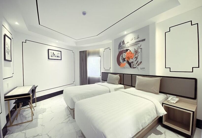 فندق De Ningrat Topas Galeria