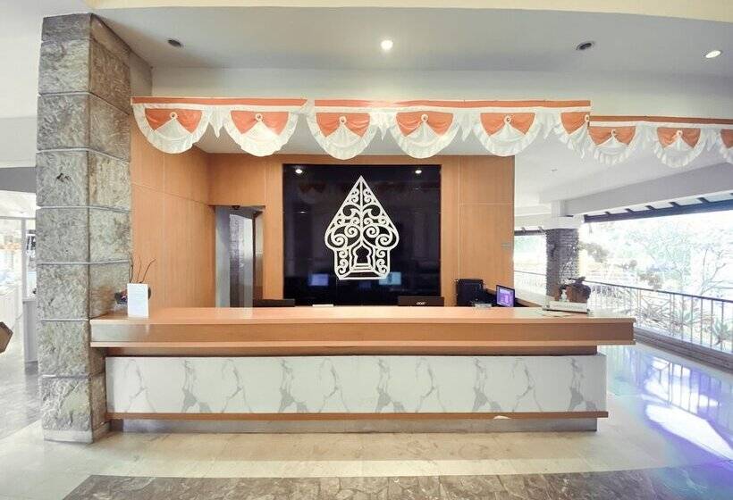 فندق De Ningrat Topas Galeria