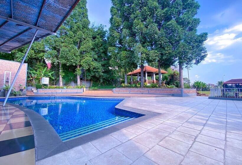 فندق De Ningrat Topas Galeria