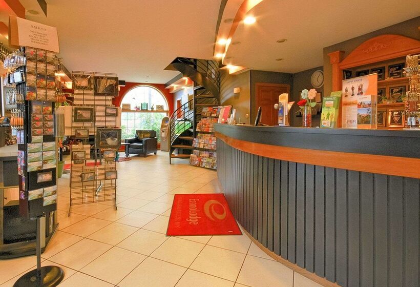 בית מלון כפרי Econo Lodge At The Falls North