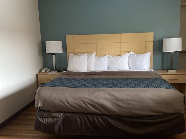 בית מלון כפרי Econo Lodge At The Falls North