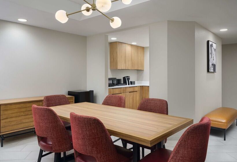 酒店 Embassy Suites By Hilton Hampton Convention Center