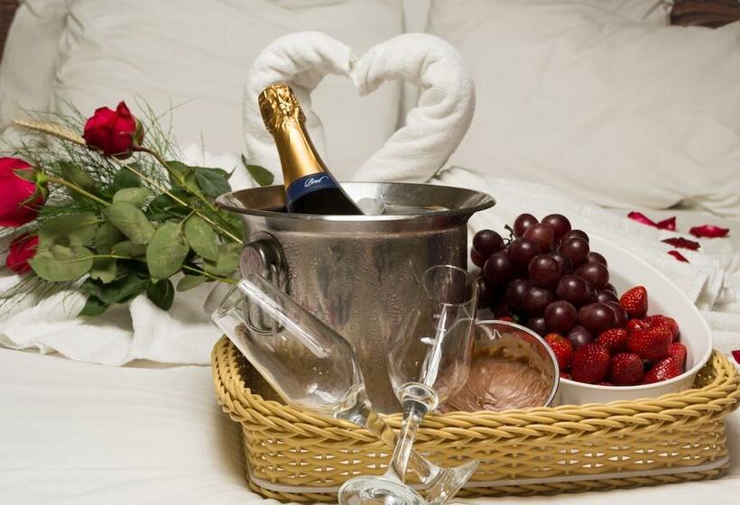 בית מלון כפרי Euro Suite Campinas