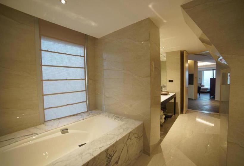 فندق Fortune Bond