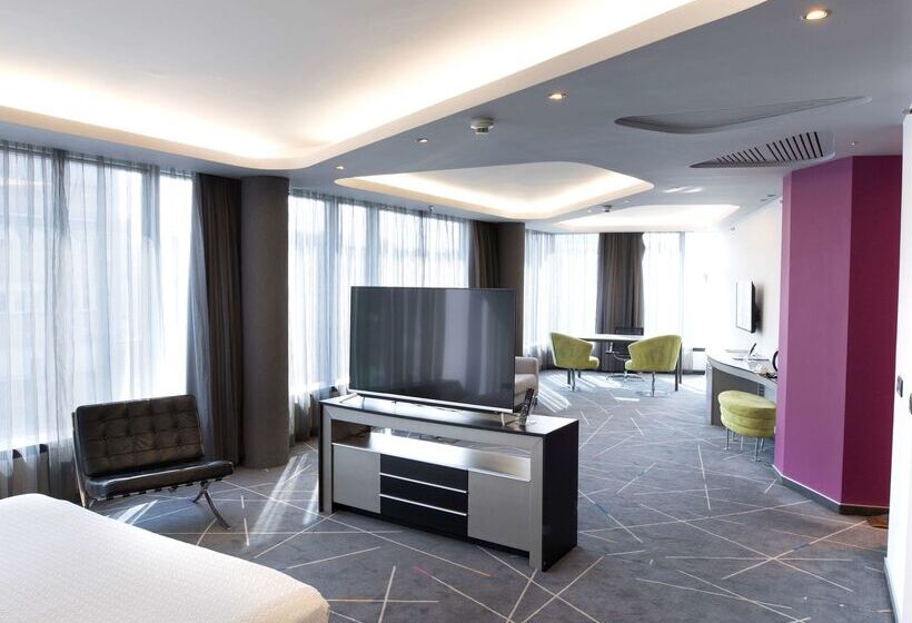 هتل Golden Tulip Zira Belgrade