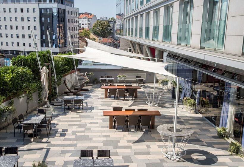 هتل Golden Tulip Zira Belgrade