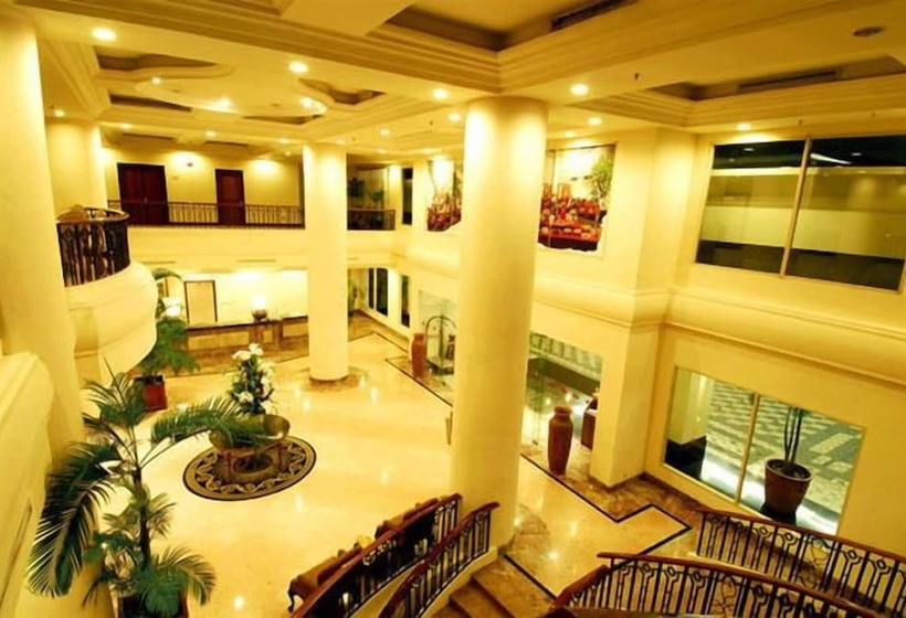 فندق Gran Puri Manado