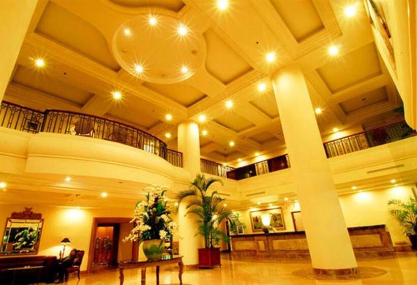 فندق Gran Puri Manado