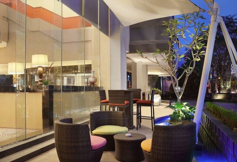 ホテル Grand Mercure Medan Angkasa