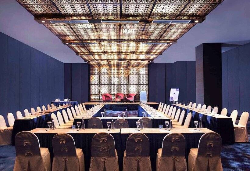 ホテル Grand Mercure Medan Angkasa