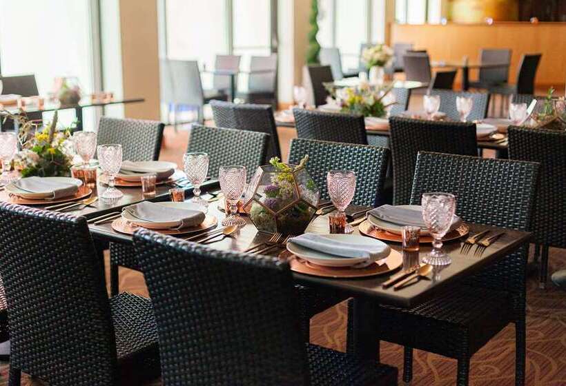 호텔 Hilton Salt Lake City Center