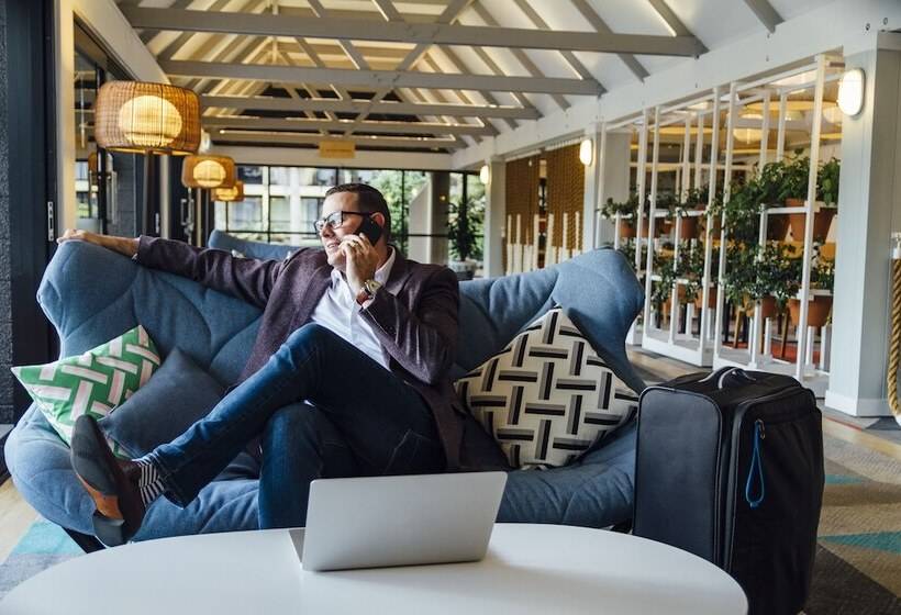 هتل Holiday Inn Auckland Airport, An Ihg