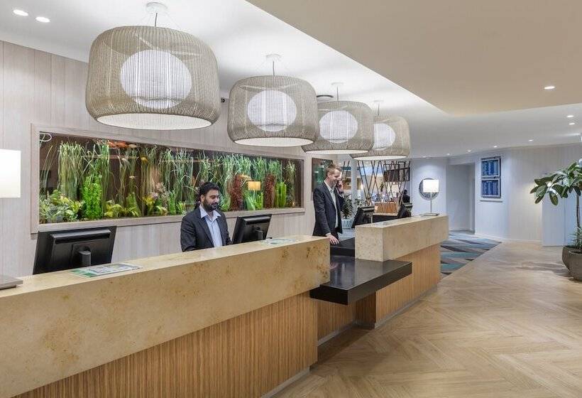 هتل Holiday Inn Auckland Airport, An Ihg