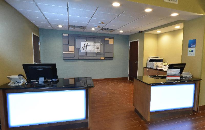 Holiday Inn Express Hotel & Suites High Point South, An Ihg