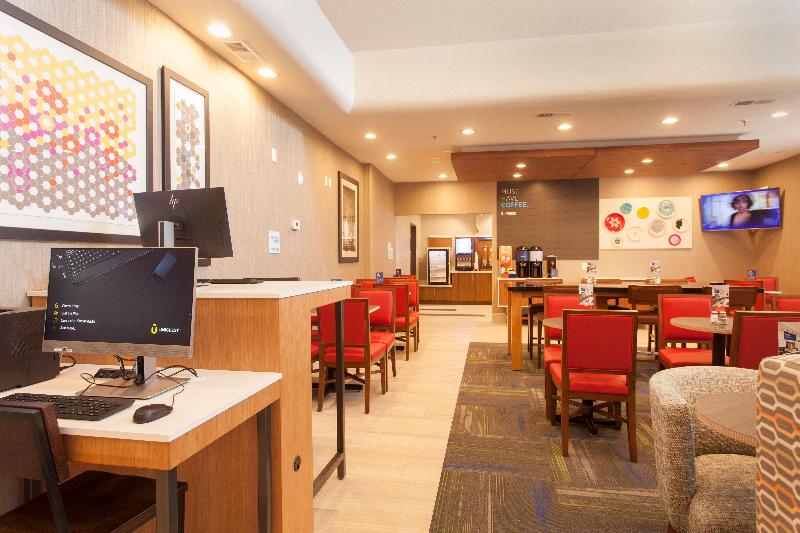 酒店 Holiday Inn Express & Suites
