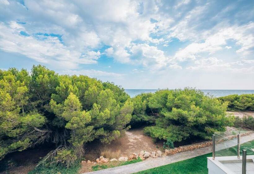Отель Iberostar Waves Cala Millor - Adults Only