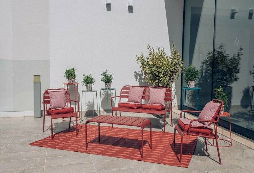 Отель Iberostar Waves Cala Millor - Adults Only