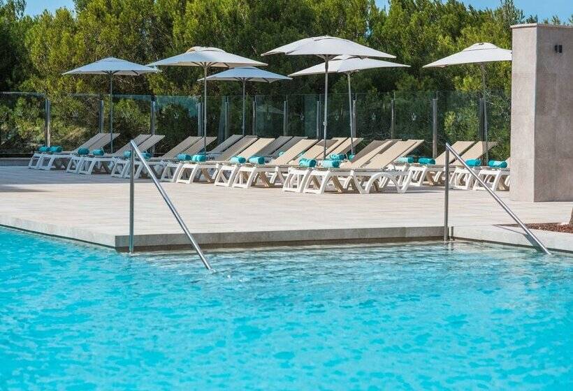 Отель Iberostar Waves Cala Millor - Adults Only