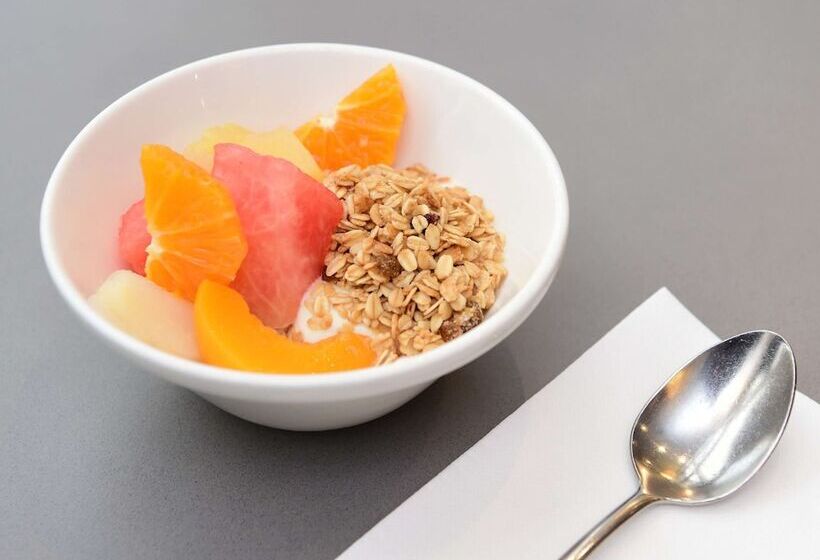 Отель Ibis Melbourne Glen Waverley