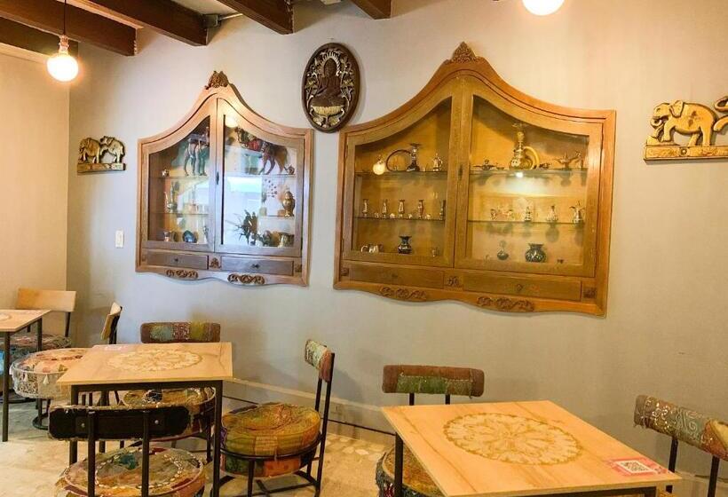 Indian Palace Hotel Boutique