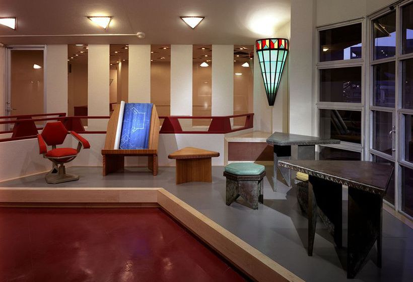 فندق Inn At Price Tower