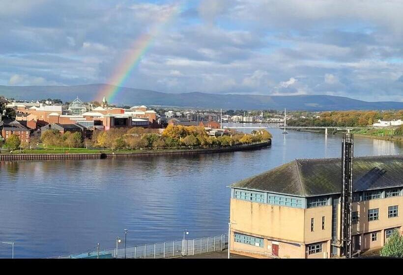 בית מלון כפרי Iona Inn