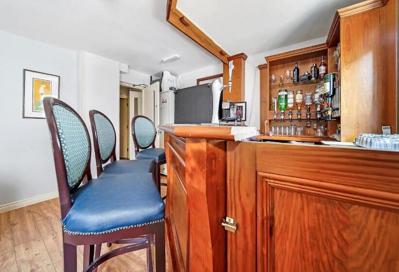 בית מלון כפרי Iona Inn