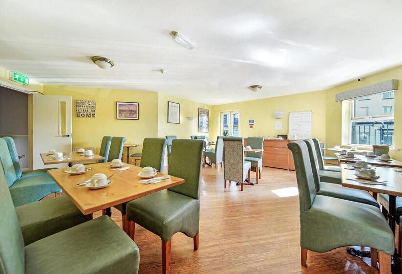 בית מלון כפרי Iona Inn