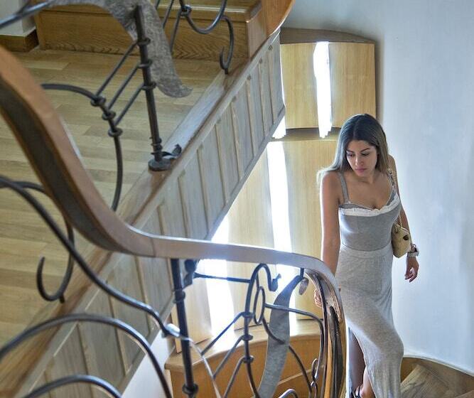 فندق Ionas Boutique