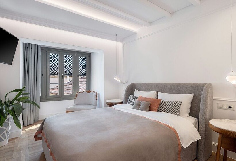 فندق Ionas Boutique