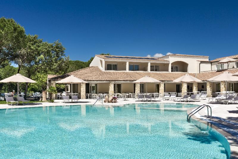 בית מלון כפרי Is Arenas Resort