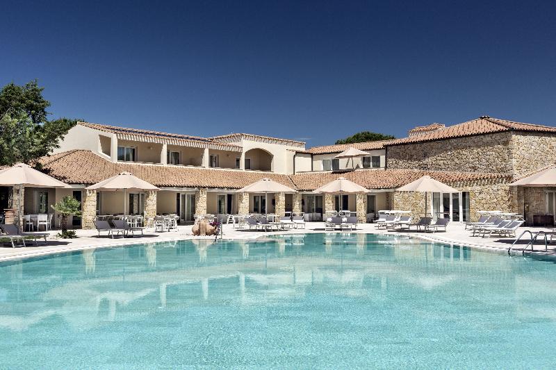 בית מלון כפרי Is Arenas Resort