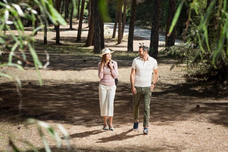 בית מלון כפרי Is Arenas Resort