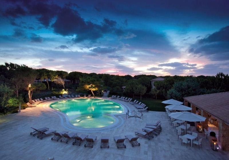 בית מלון כפרי Is Arenas Resort