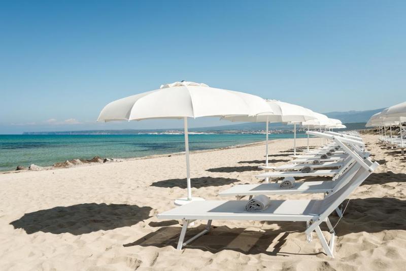 בית מלון כפרי Is Arenas Resort