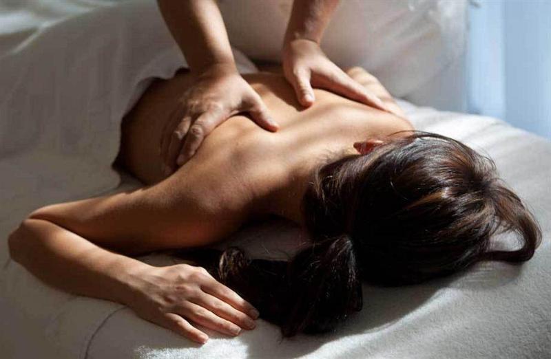 בית מלון כפרי Is Arenas Resort